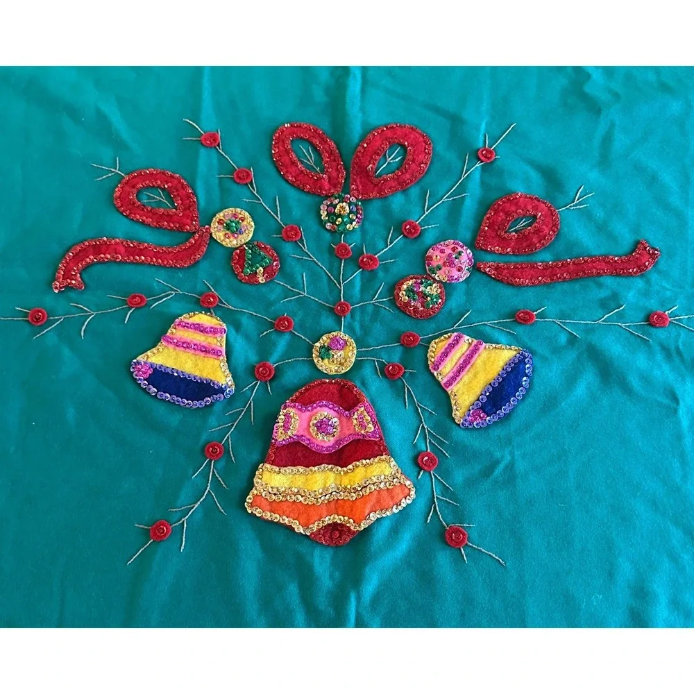 Vintage‎ Handmade Christmas Tablecloth Green Sequin Felt Applique 90x60 Retro